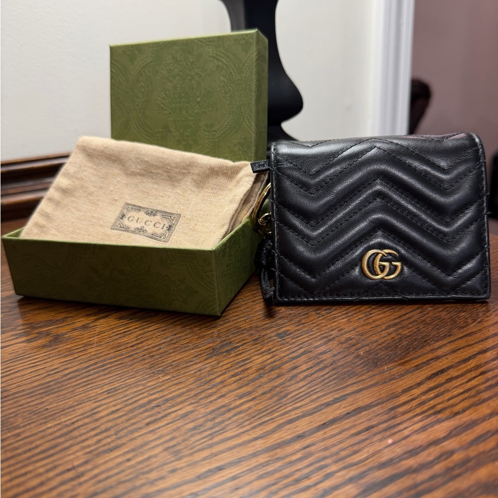 Gucci GG Marmont Leather Wallet w/ Gucci key fob 🖤🖤